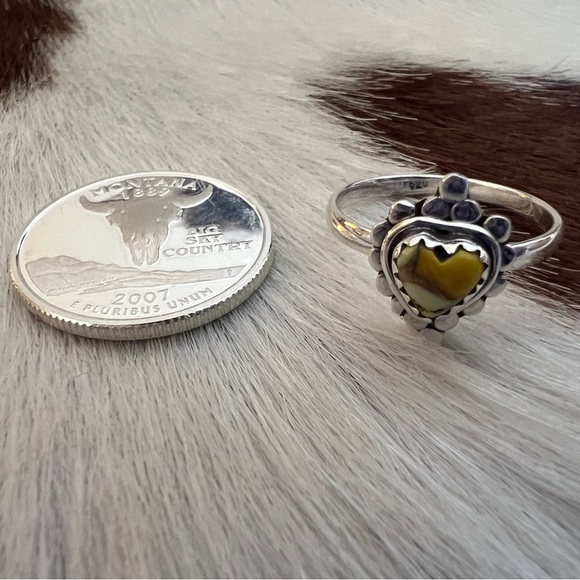 ❤️ Honey Dahlia Kingman Turquoise Heart Shape Ring 925 Navajo Southwestern Sz 8 - Picture 6 of 17